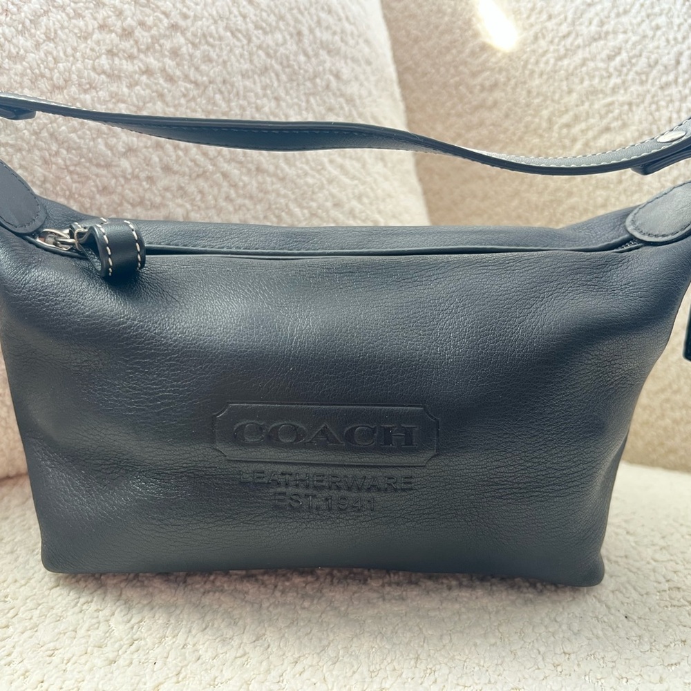 NWOT Vintage Coach Baguette Mini Hobo “Leatherware Est 1941” Collection Y2K